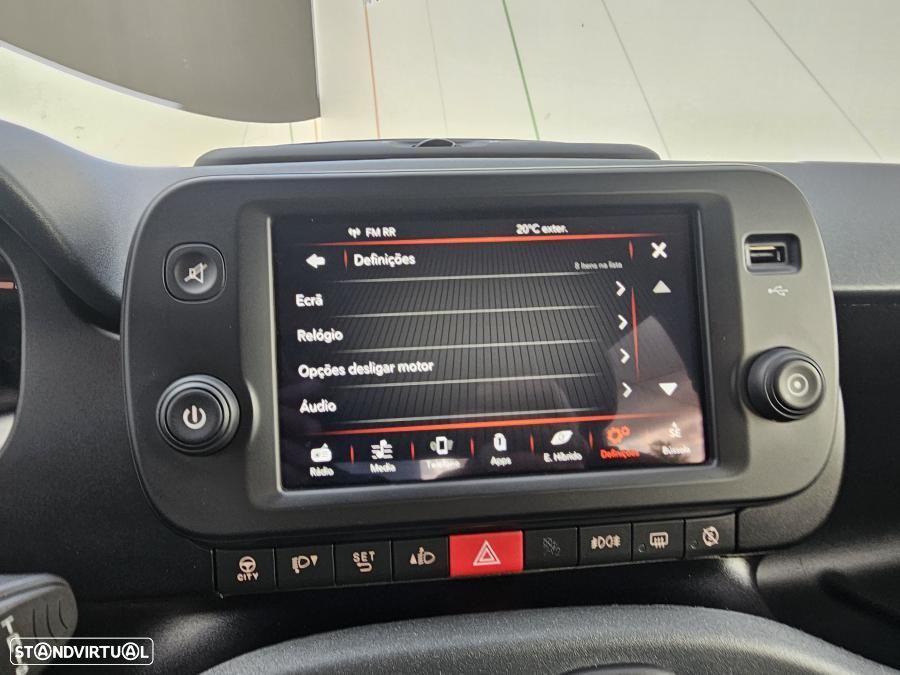 Fiat Panda 1.0 Hybrid City Cross - 32