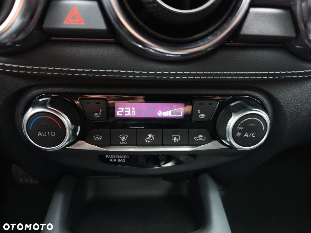 Nissan Juke 1.0 DIG-T N-Connecta DCT - 22