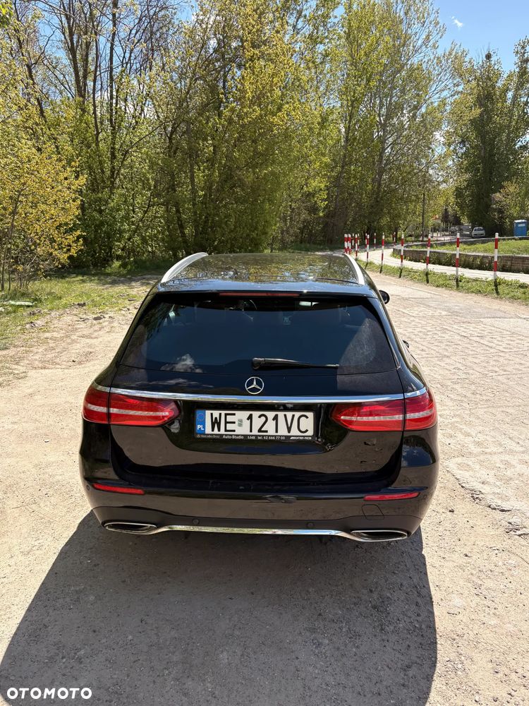 Mercedes-Benz Klasa E 200 4-Matic 9G-TRONIC - 4