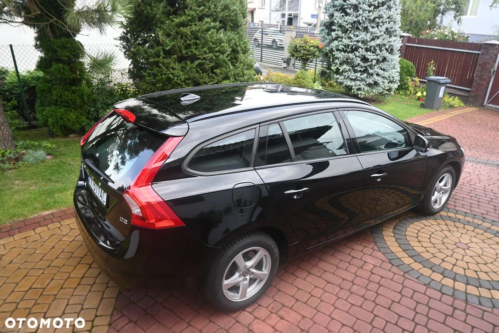 Volvo V60 D2 Drive-E Dynamic Edition (Kinetic) - 3