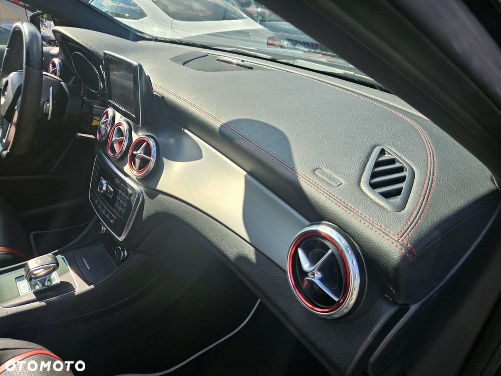 Mercedes-Benz GLA 45 AMG 4-Matic - 19