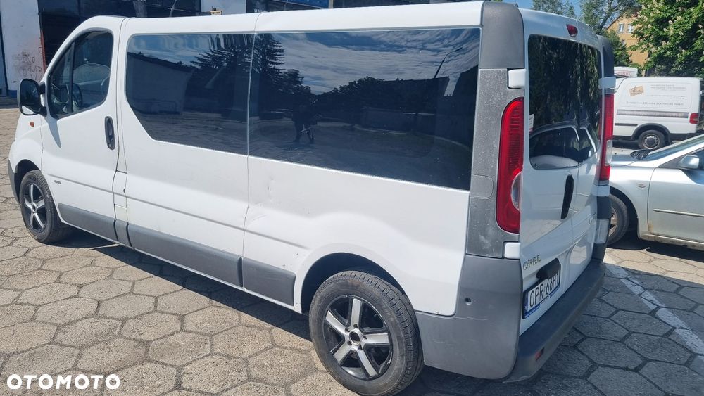 Opel Vivaro L2H1 2.9t - 4