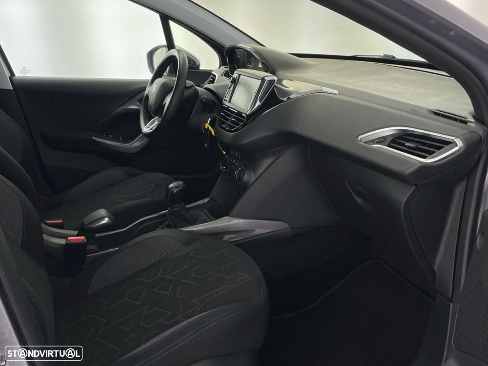 Peugeot 2008 1.2 PureTech Access - 22