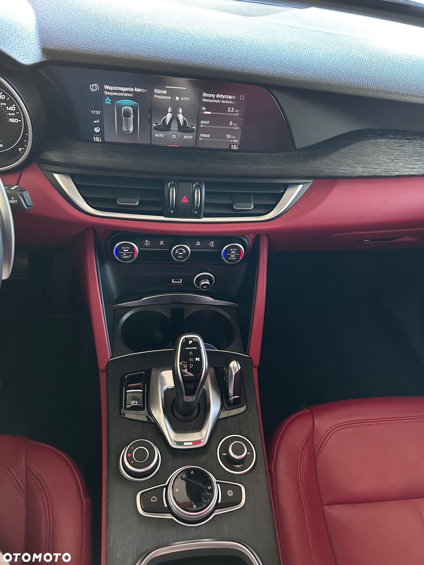 Alfa Romeo Stelvio - 22