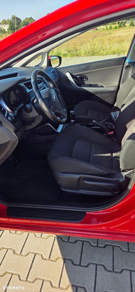 Kia Ceed 1.4 L - 15