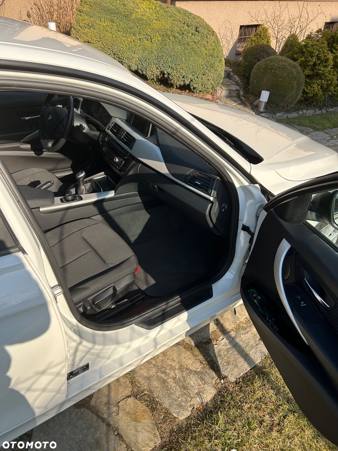 BMW Seria 3 318i - 15