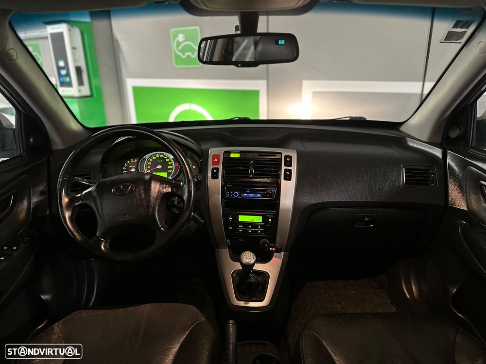Hyundai Tucson 2.0 CRDi Comfort 2WD - 10