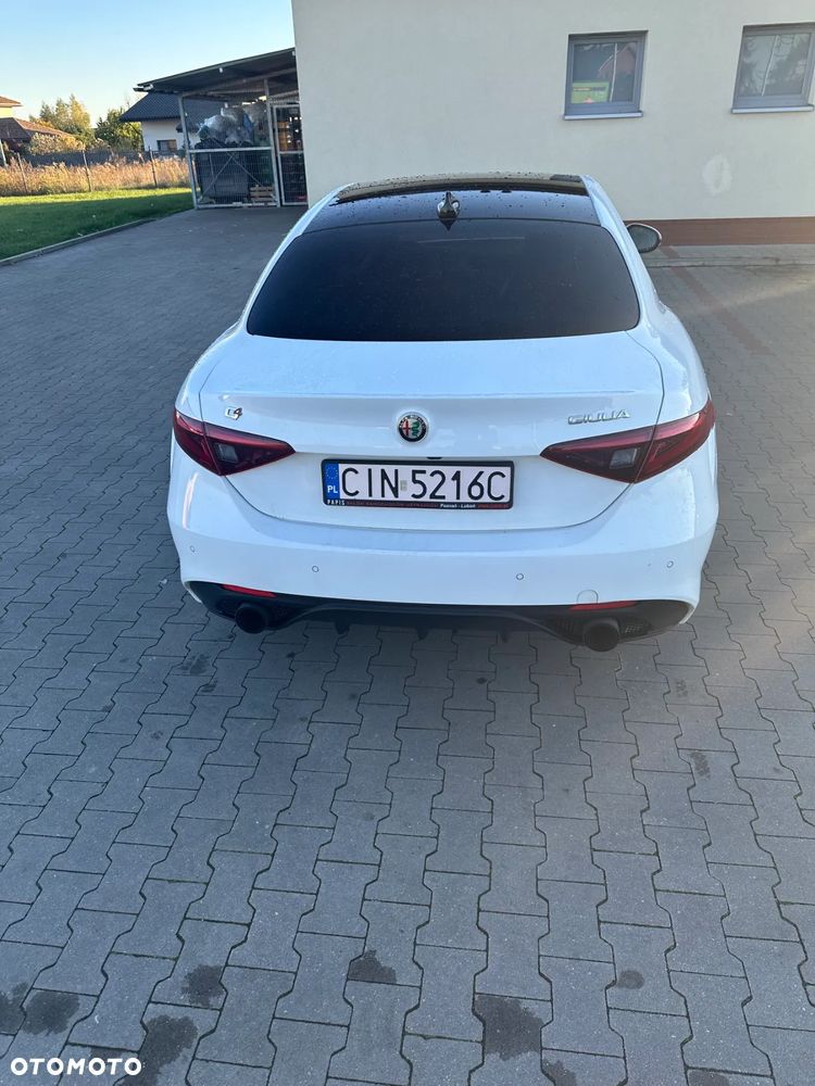 Alfa Romeo Giulia 2.0 Turbo Veloce - 10