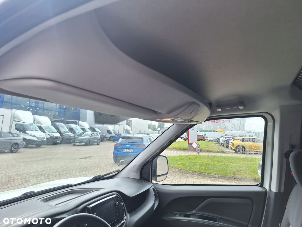 Fiat Doblo Maxi diesel 1,6 105KM blaszak 3 osobowy Krajowy FV23% - 13