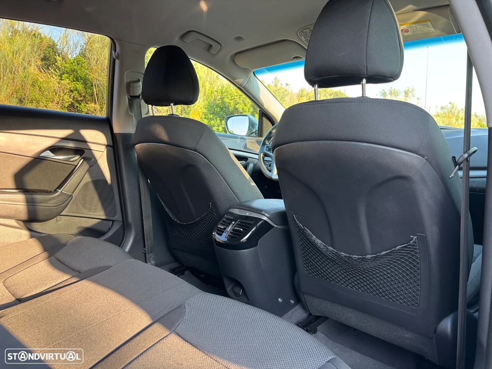 Hyundai i40 SW 1.7 CRDi Blue Comfort - 31