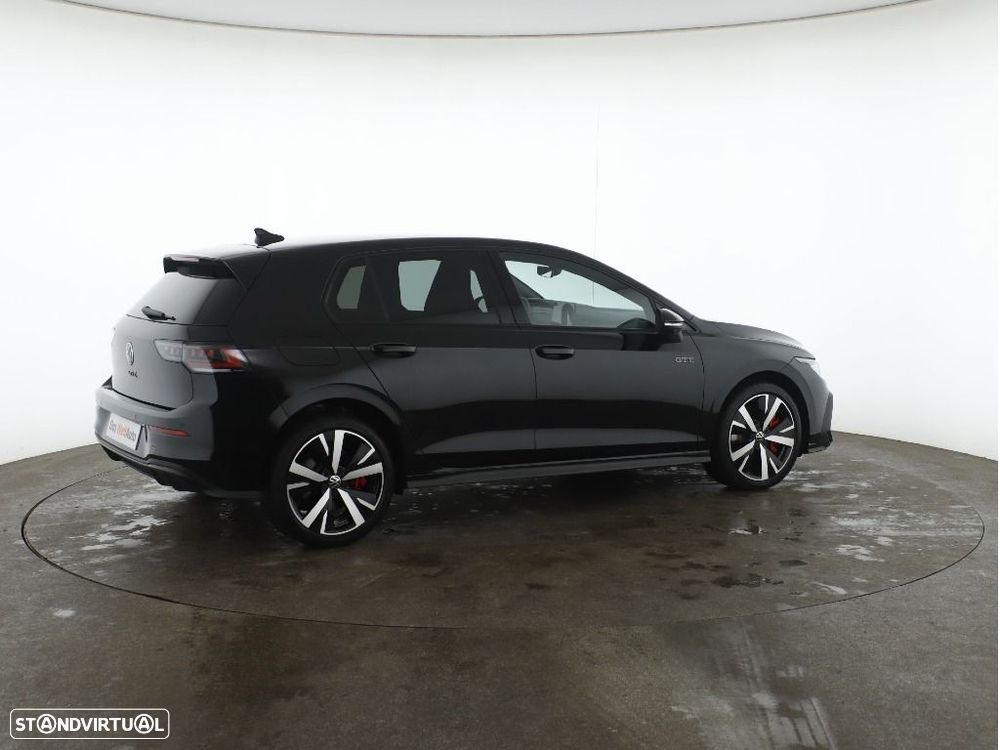 VW Golf - 5