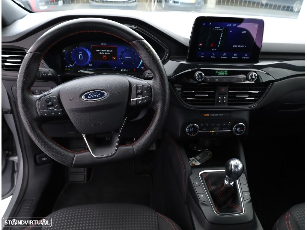 Ford Kuga 1.5 EcoBoost ST-Line - 27