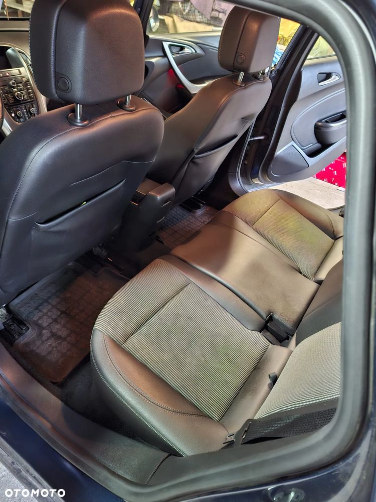 Opel Astra 2.0 CDTI DPF Sports Tourer - 7