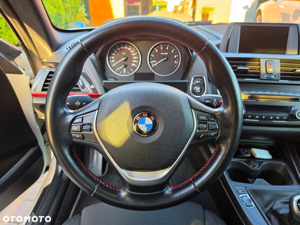 BMW Seria 1 118i Sport Line - 11
