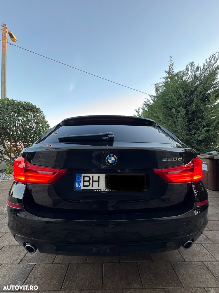 BMW Seria 5 520d Touring Aut. Luxury Line - 3