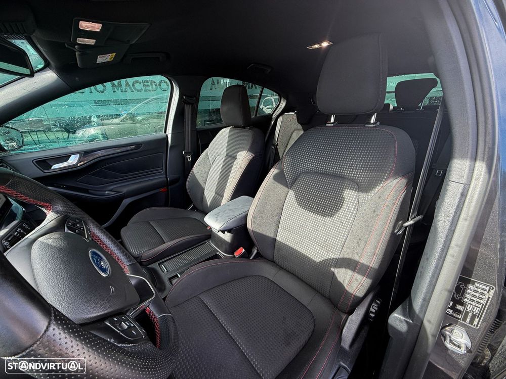 Ford Focus 1.0 EcoBoost MHEV ST-Line - 5