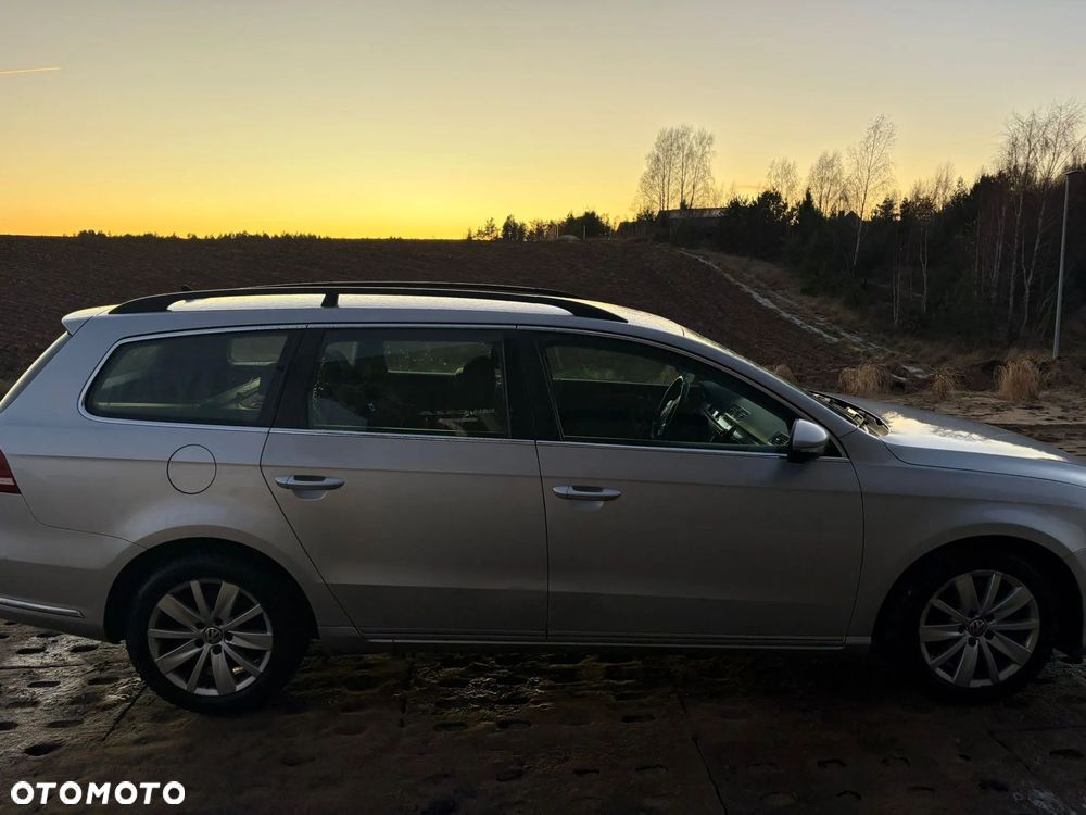 Volkswagen Passat 2.0 TDI Comfortline DSG - 6