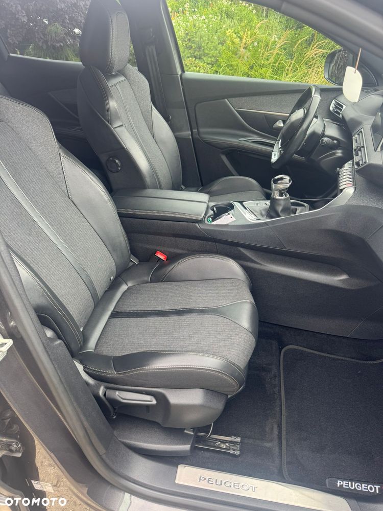 Peugeot 3008 1.5 BlueHDi GT S&S - 25