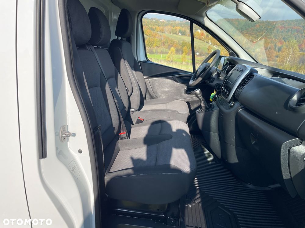 Renault Trafic - 21