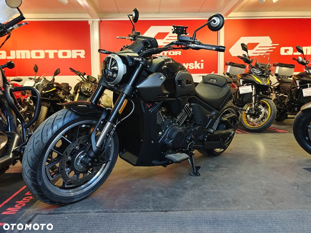 Morbidelli C1002V - 1