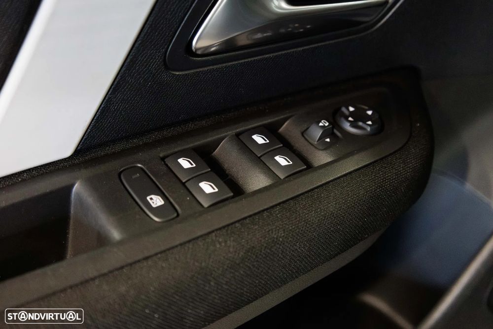 Citroën C4 PureTech 130 Stop&Start EAT8 PLUS - 36