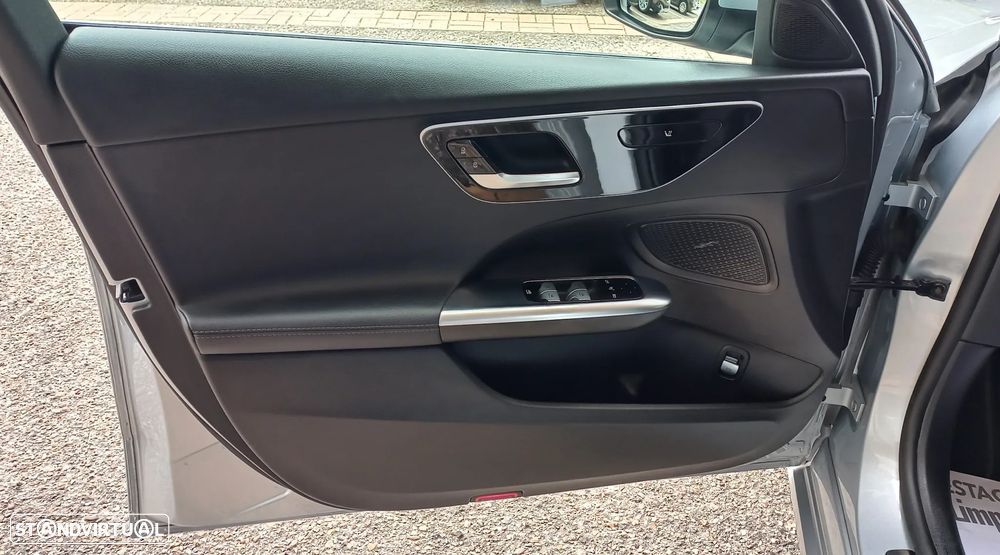 Mercedes-Benz C 220 Station d 9G-TRONIC Avantgarde - 27
