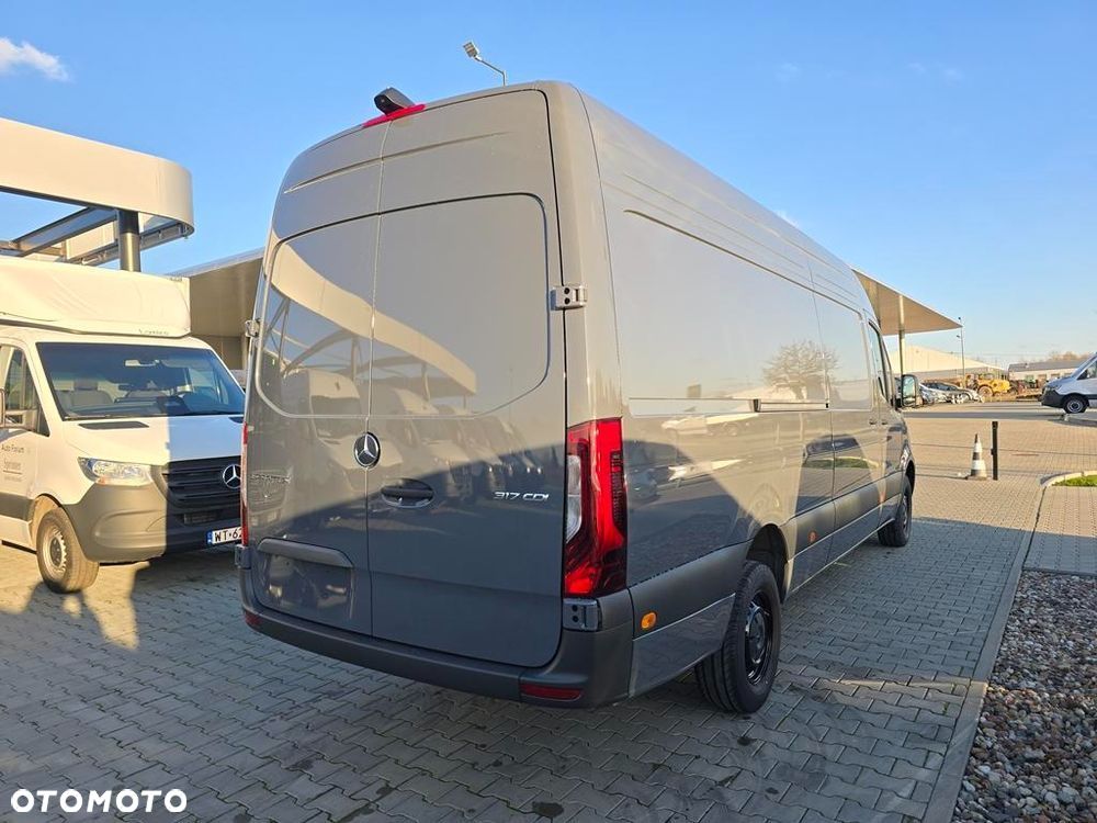 Mercedes-Benz Sprinter 317 CDI Long PRO 9G-Tronic - 4
