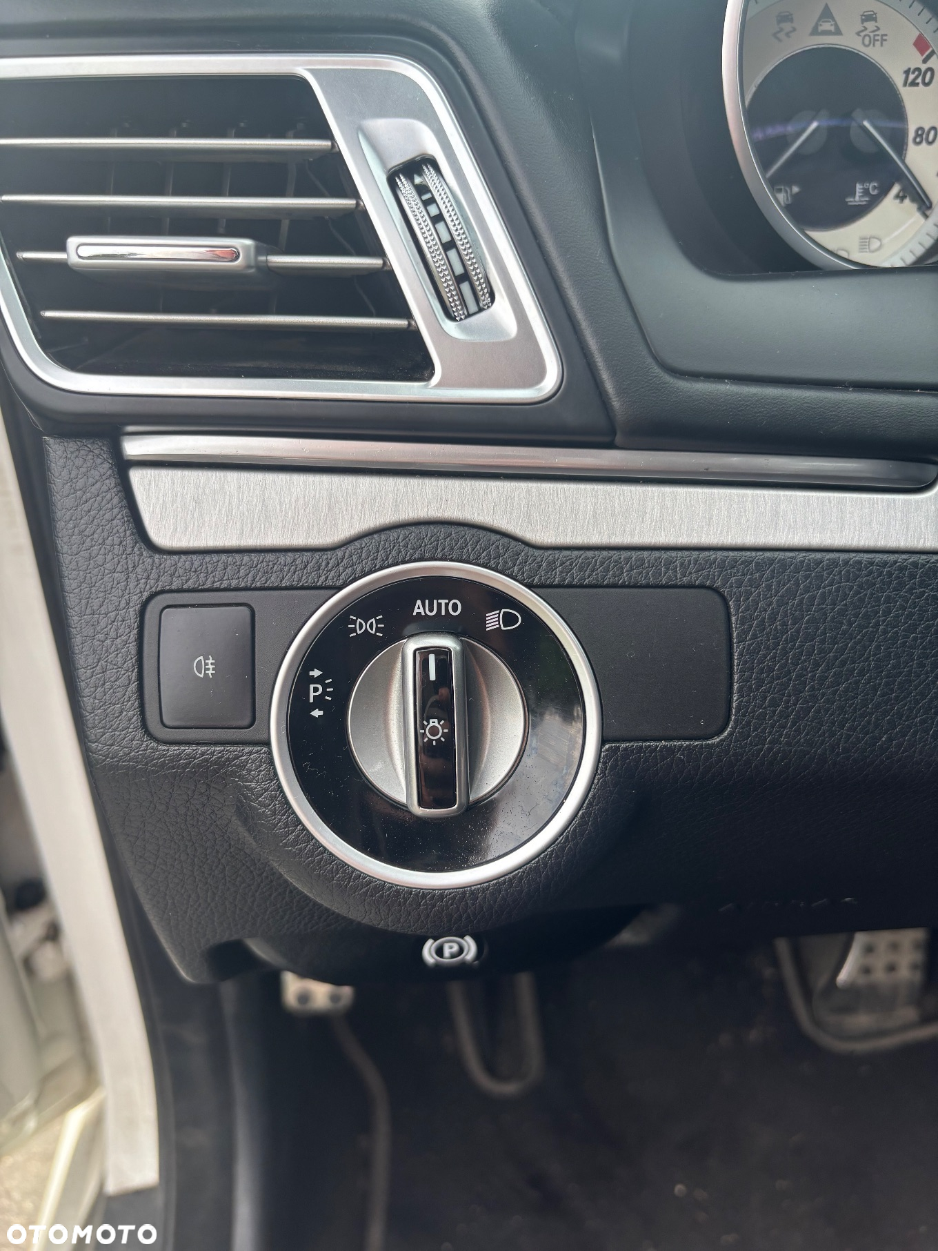 Mercedes-Benz Klasa E 350 4-Matic - 21