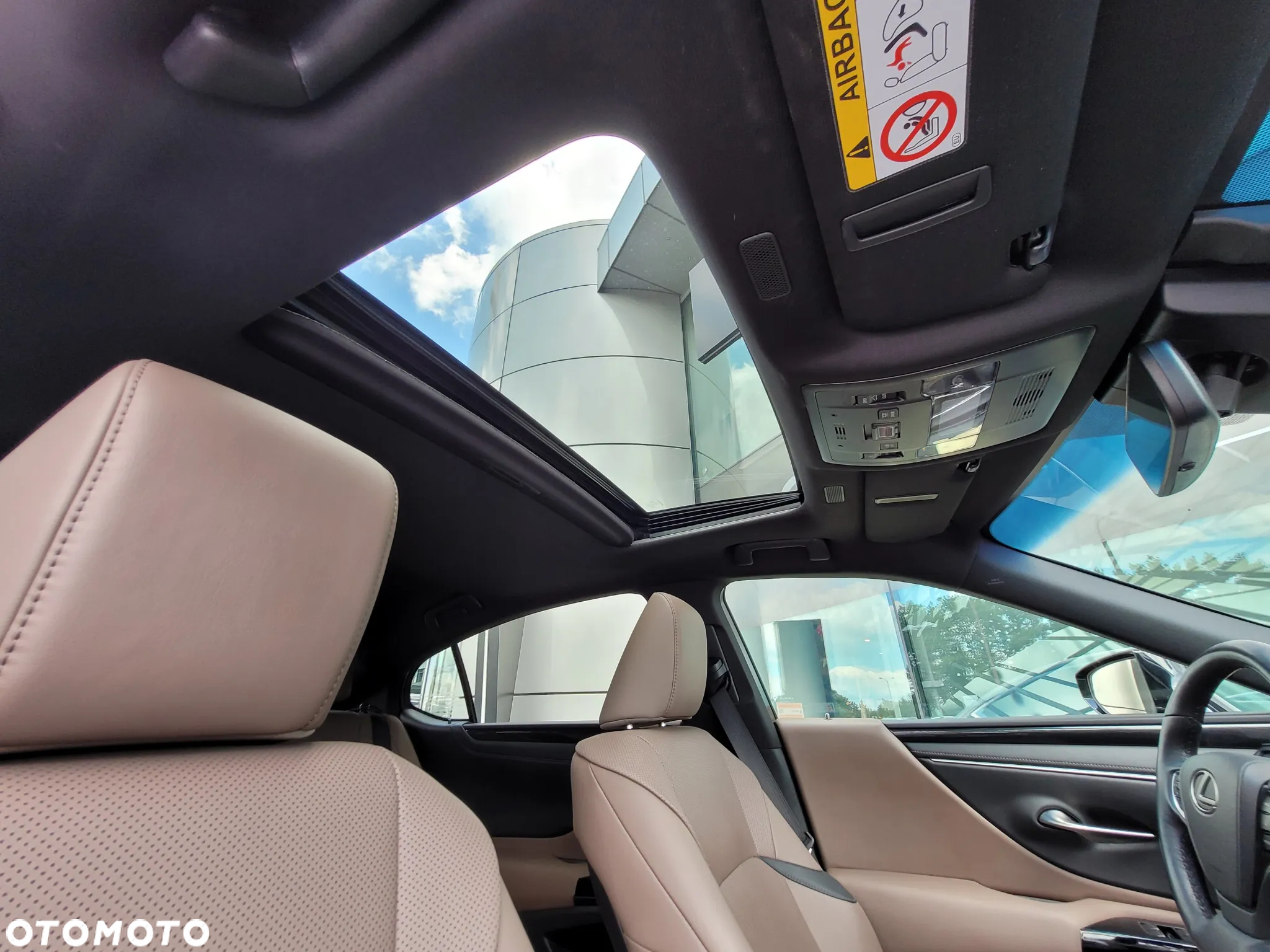 Lexus ES ver-300h-f-sport-design - 18