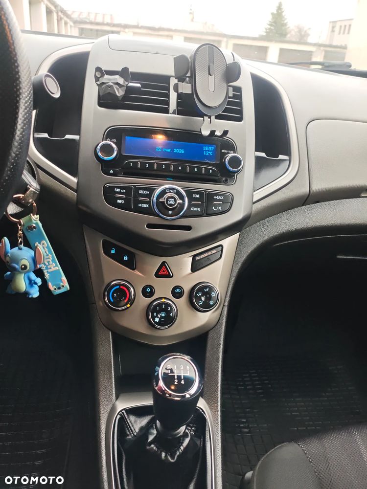 Chevrolet Aveo 1.4 16V LS - 25