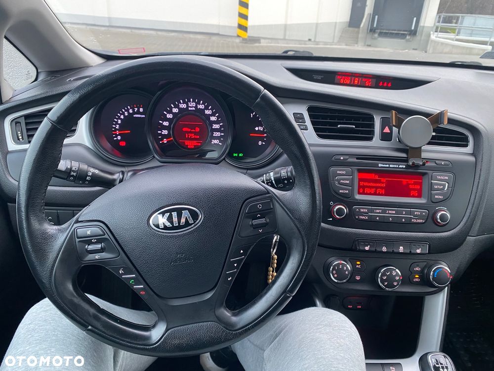 Kia ProCeed 1.6 GDI M - 35