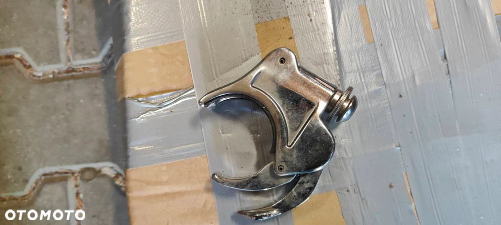 UCHWYTY ZACISKI SZYBY HARLEY HD DYNA FXDWG FXDC FXDF 49 mm - 3