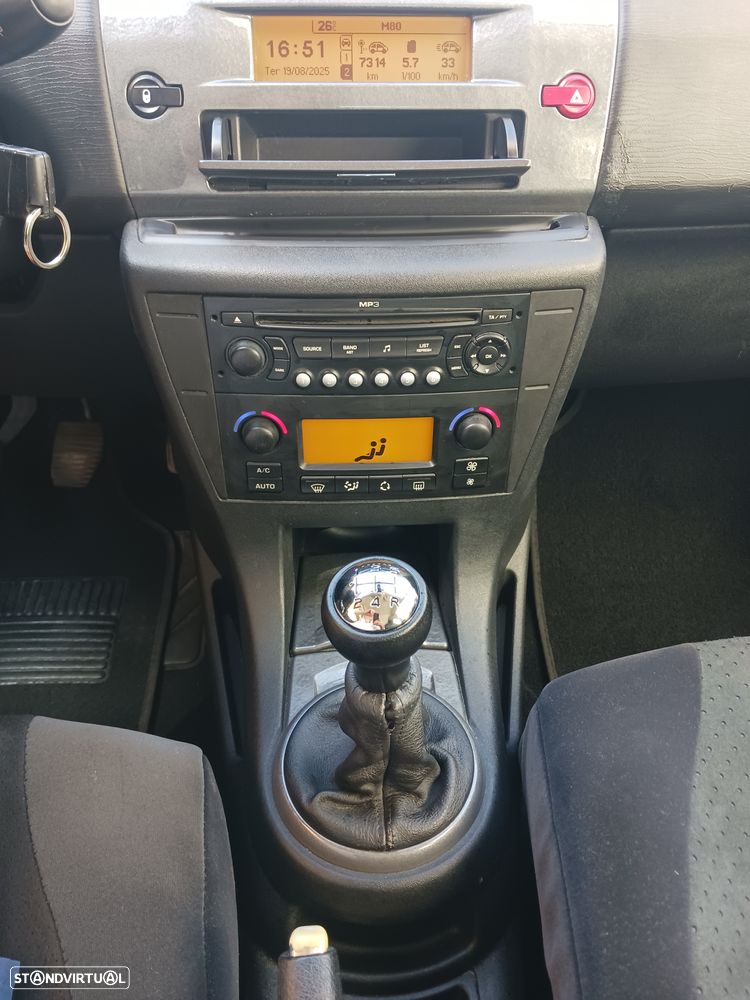 Citroën C4 1.6 HDi 110 Exclusive - 23