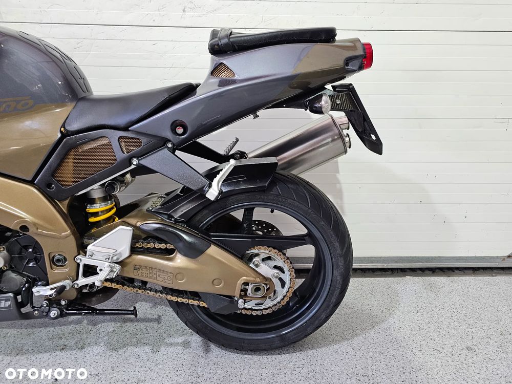 Aprilia Tuono - 8