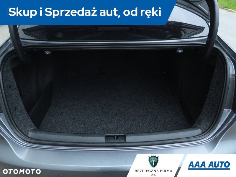 Volkswagen Jetta - 14