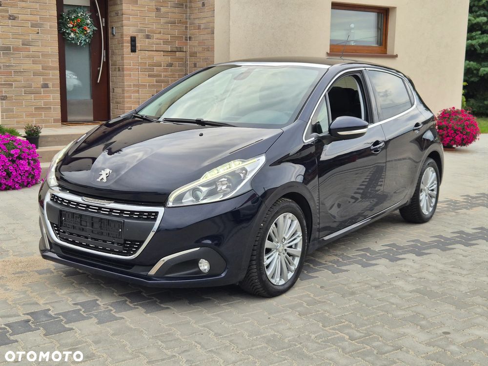 Peugeot 208 BlueHDi 100 Allure - 1