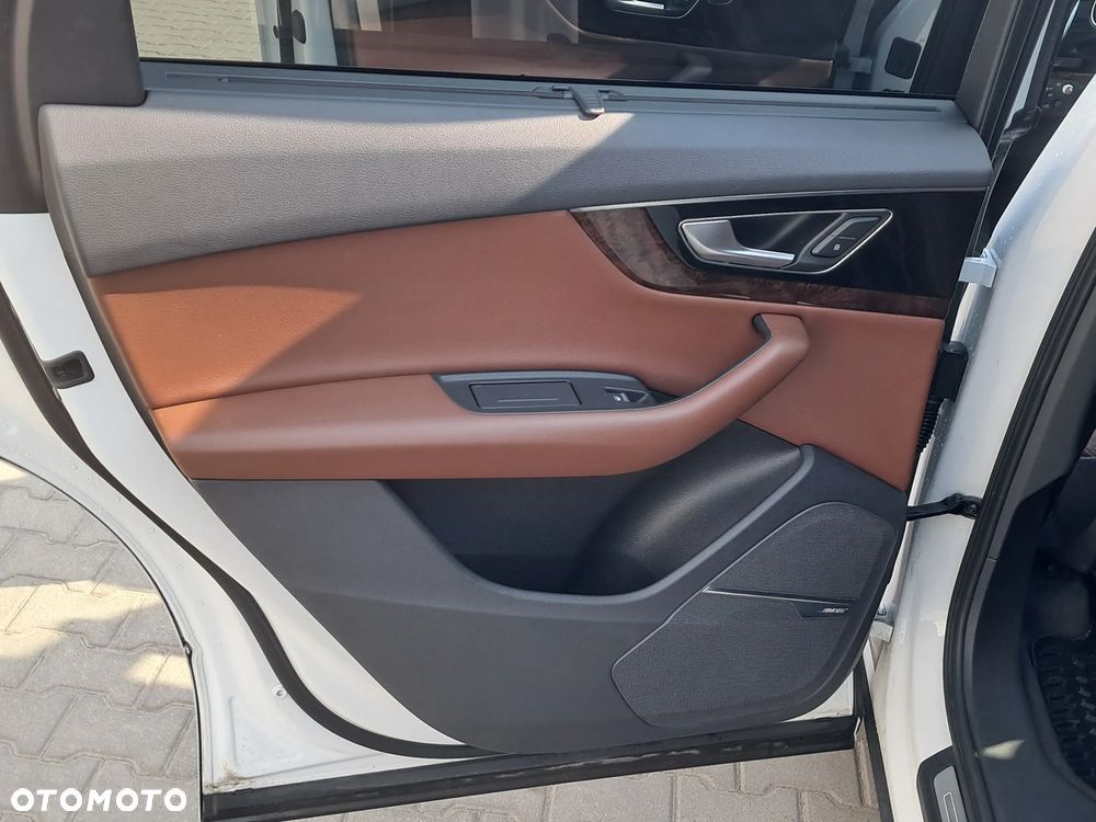 Audi Q7 3.0 TFSI Quattro Tiptronic - 15