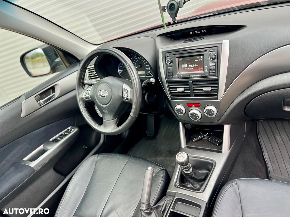 Subaru Forester 2.0D Exclusive - 9