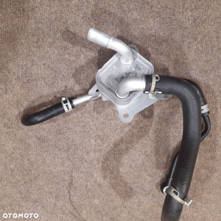 Chłodnica Oleju Silnika TOYTA CAMRY gen IX 2.5 Hybryda Lift - 1