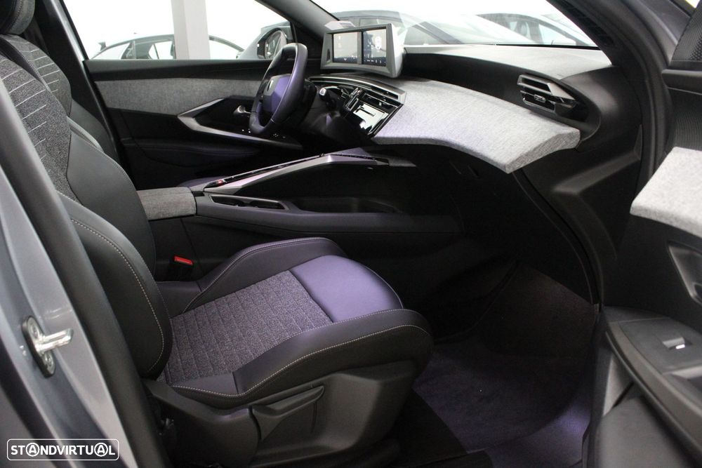 Peugeot 3008 1.2 Hybrid Allure Pack e-DCS6 - 9