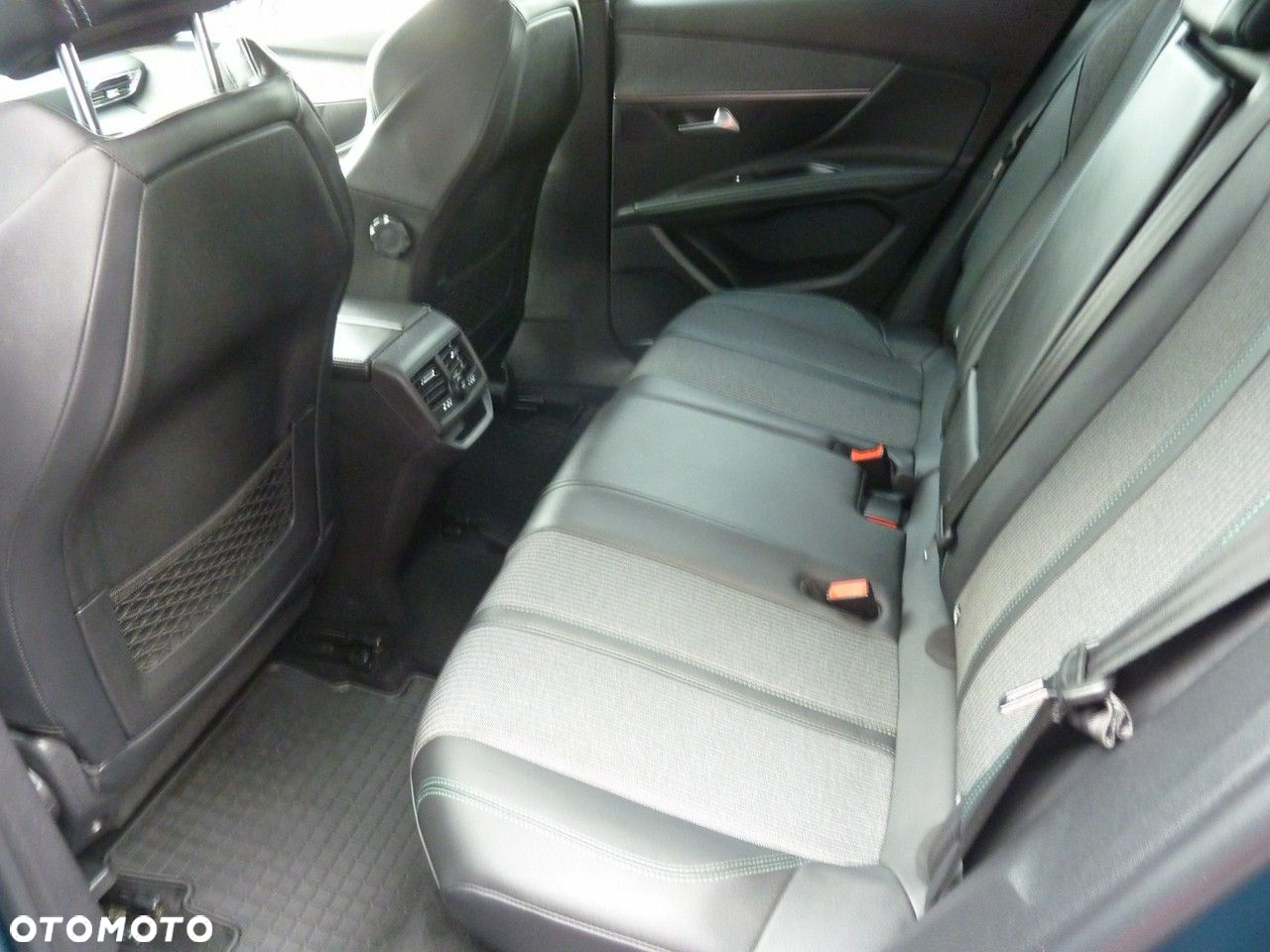 Peugeot 3008 - 13