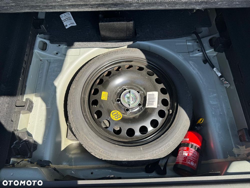 Opel Astra 1.2 T Edition S&S - 12