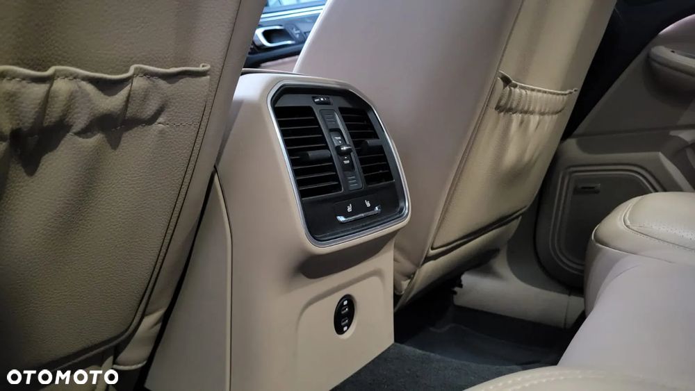 Porsche Macan - 6