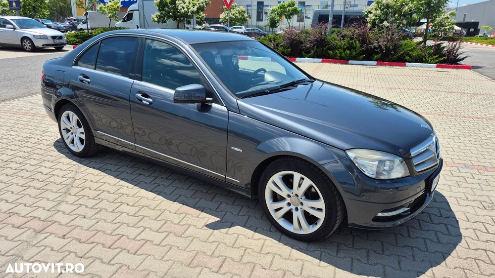 Mercedes-Benz C 200 CGI Automatik BlueEFFICIENCY Avantgarde - 9