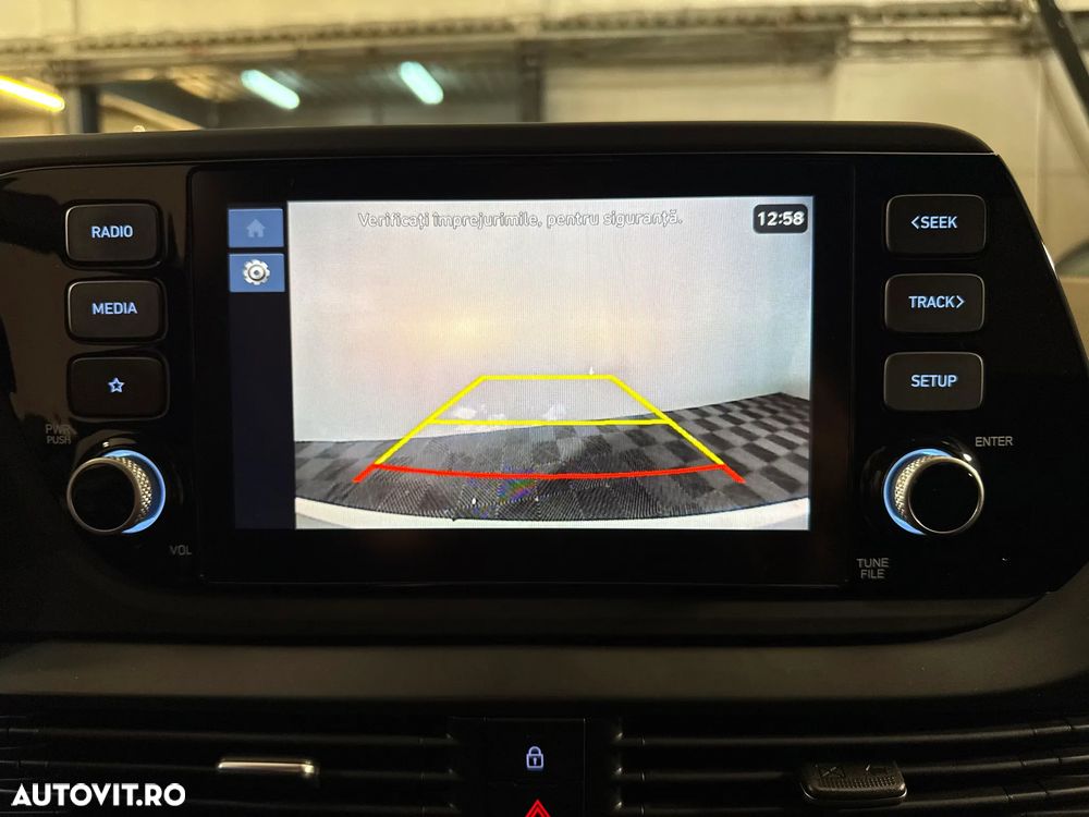 Hyundai i20 - 20
