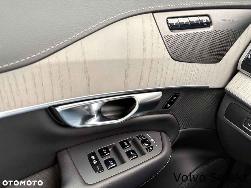 Volvo XC 90 - 20