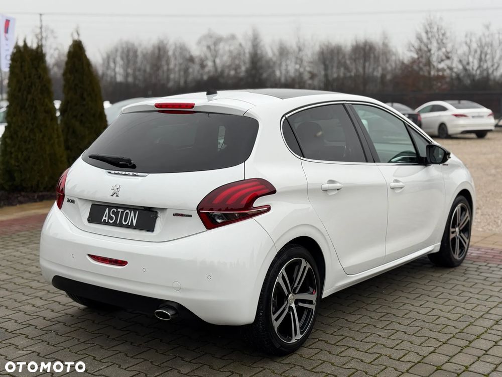 Peugeot 208 PureTech 110 Stop & Start Allure - 8