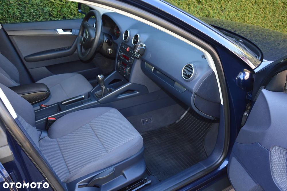 Audi A3 Sportback 1.6 Ambition - 22