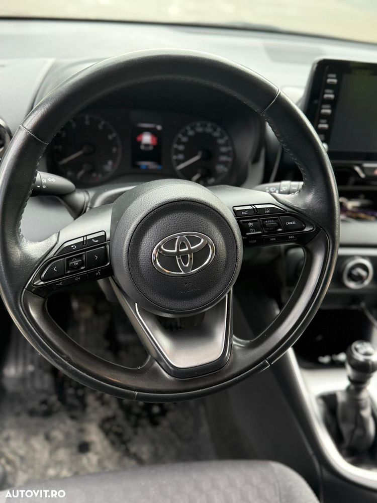 Toyota Yaris 1.5 L Active - 15