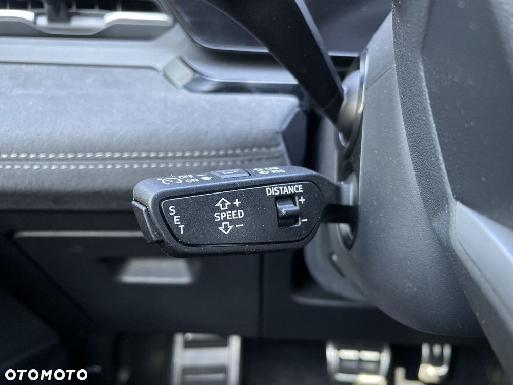 Audi Q6 e-tron - 26